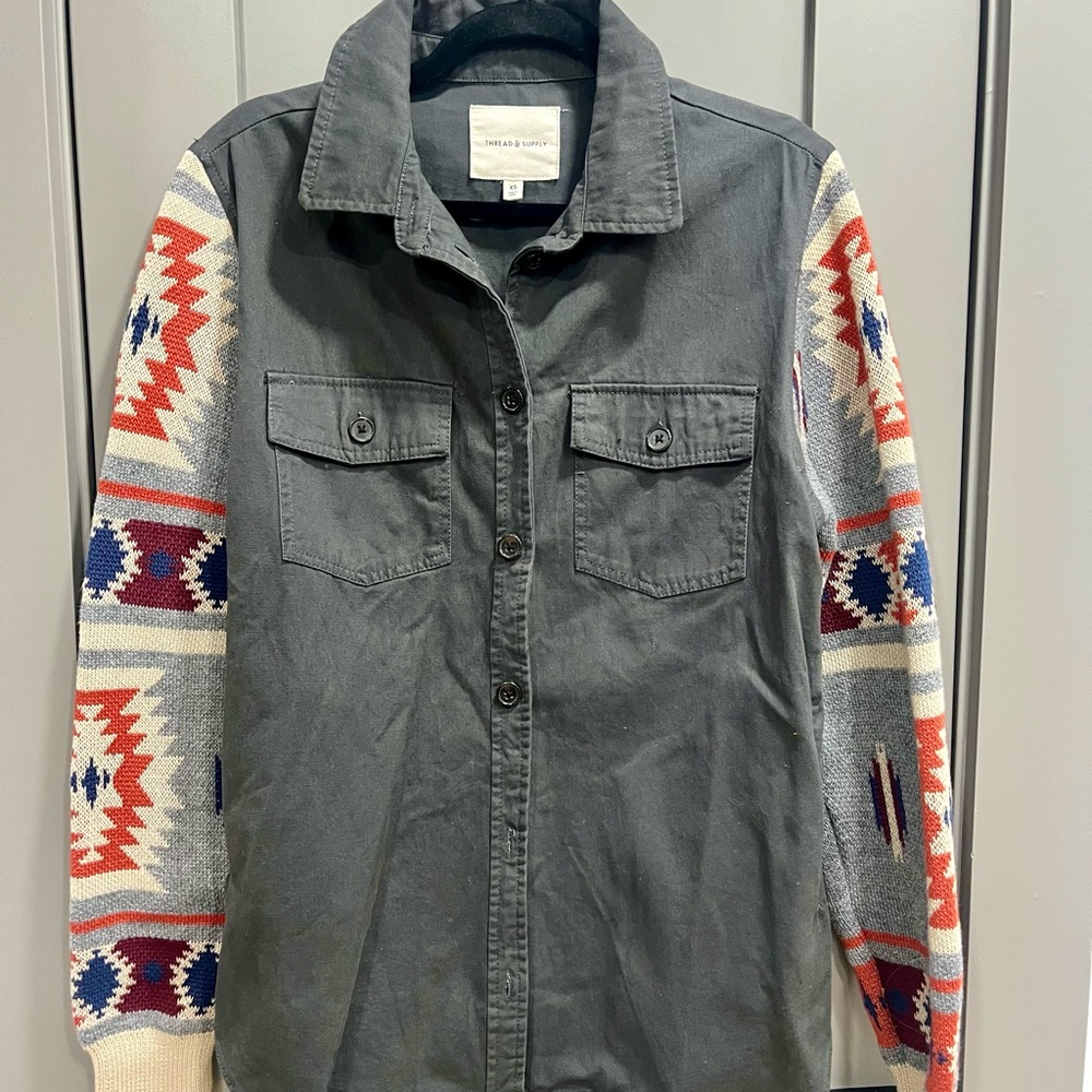 Trendy Shacket with vibrant knit sleeves